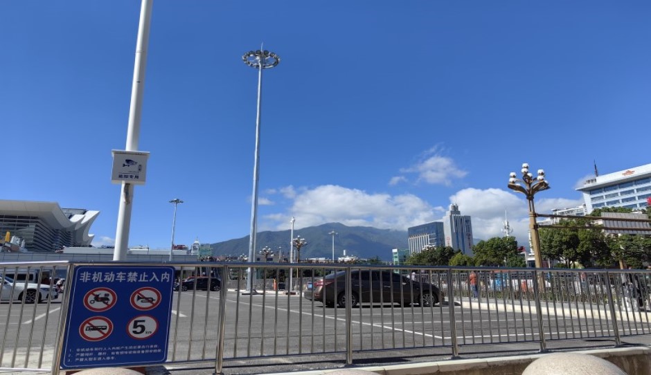 引领壁画电视进入“形态 音画”双维竞争新阶段，长虹壁画电视D7S上市